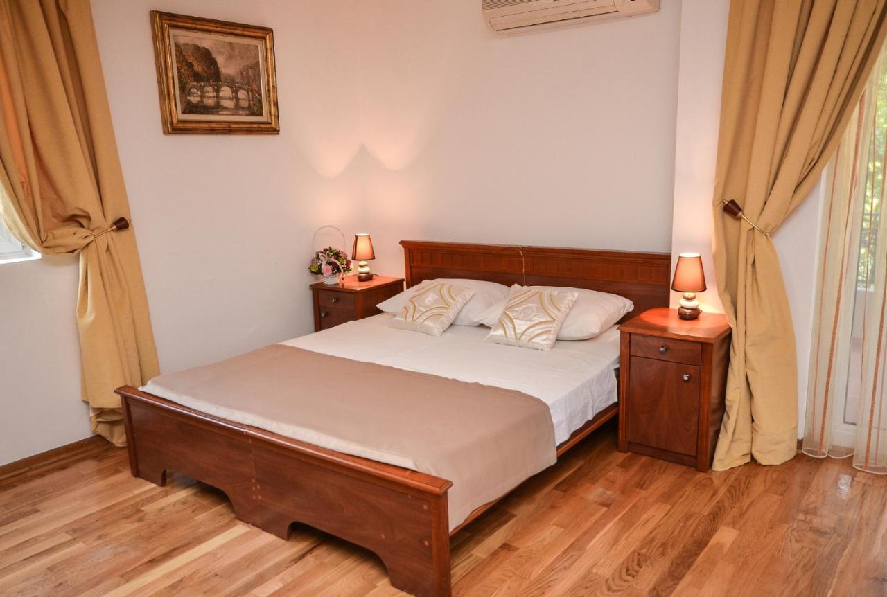 Apartments Petkovic Будва Екстер'єр фото