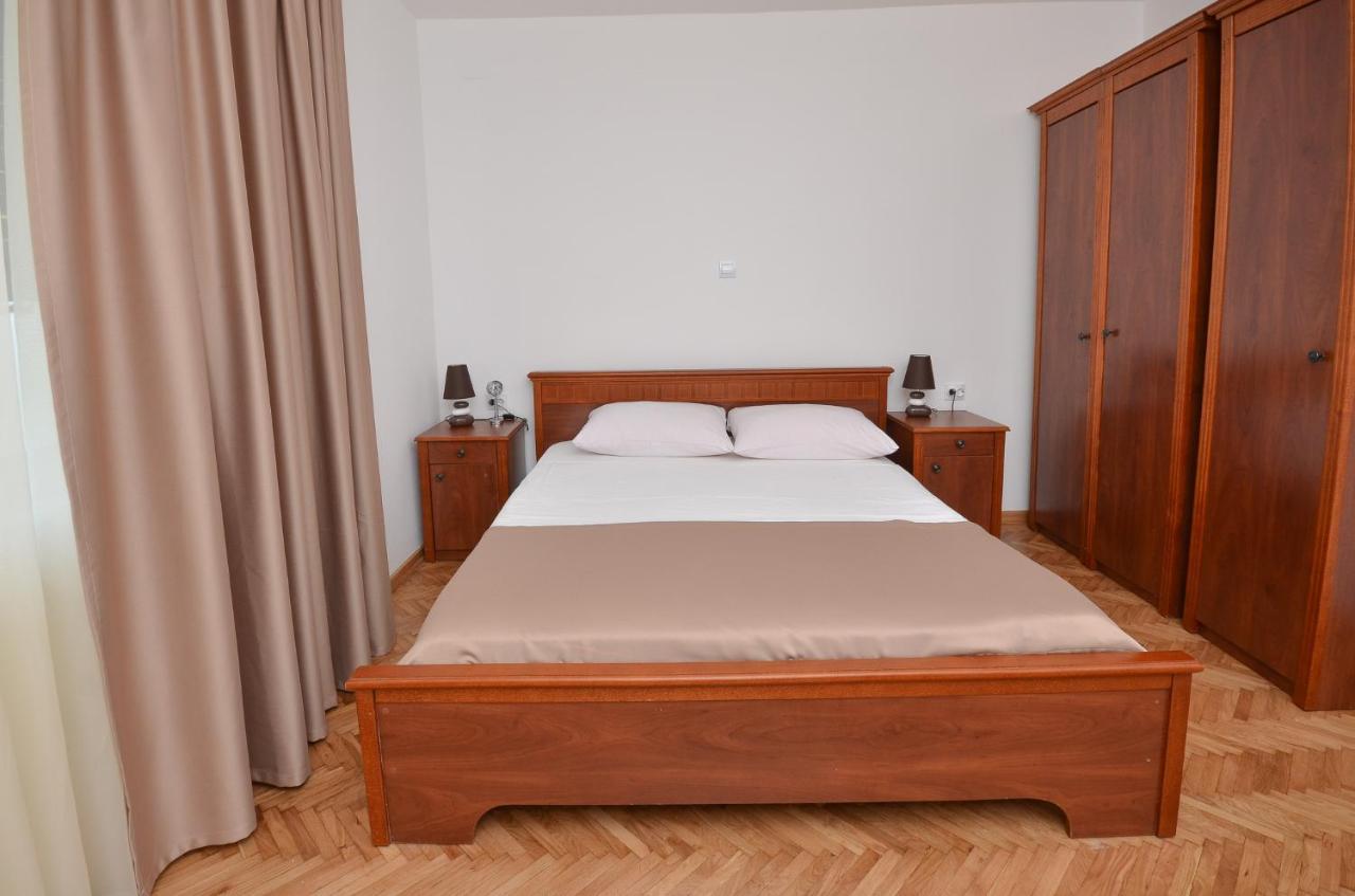 Apartments Petkovic Будва Екстер'єр фото