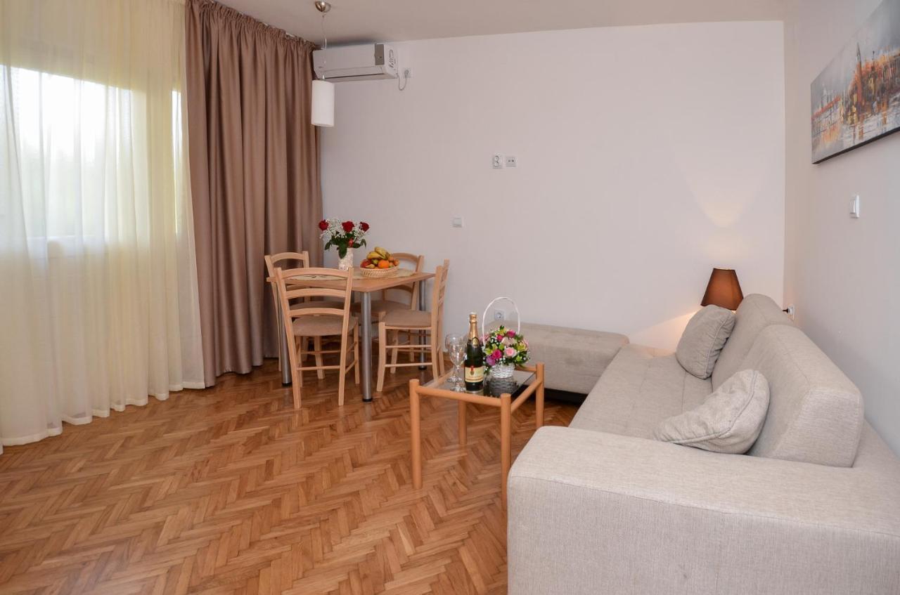 Apartments Petkovic Будва Екстер'єр фото