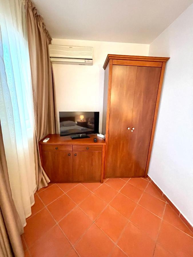 Apartments Petkovic Будва Екстер'єр фото
