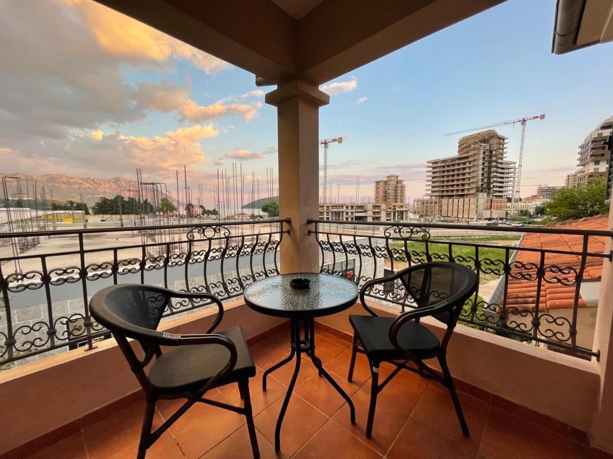 Apartments Petkovic Будва Екстер'єр фото